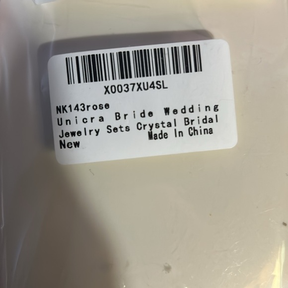 NWT ROSE GOLD RHINESTONE JEWELRY SET - Picture 6 of 6